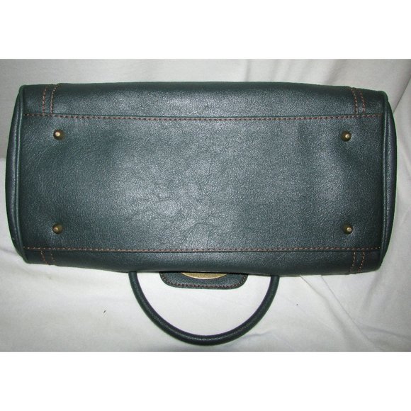 Deep Green Vegan Leather Handbag - Picture 5 of 5